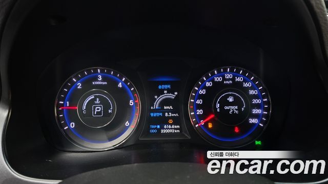 Hyundai i40 2013 — photo 8