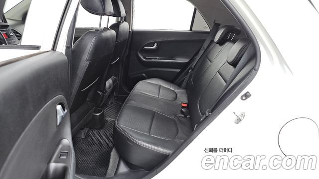 Kia morning 2012 — photo 17
