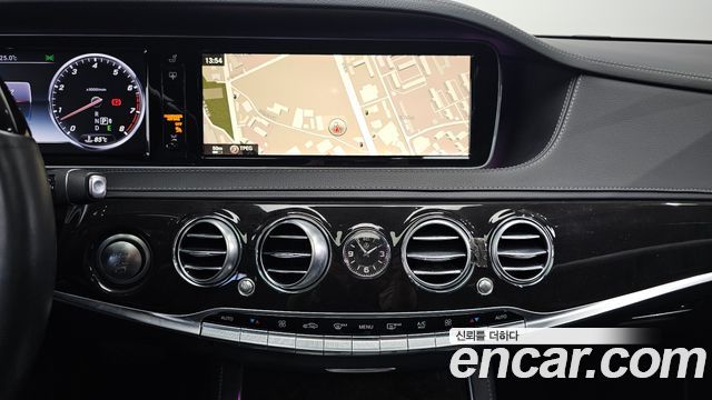 Mercedes-Benz S-Class 2015 — photo 14