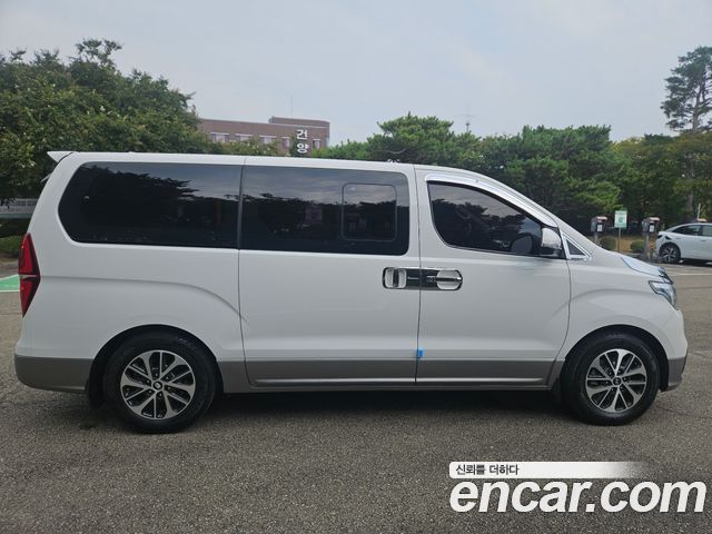Hyundai Starex 2020 — photo 13