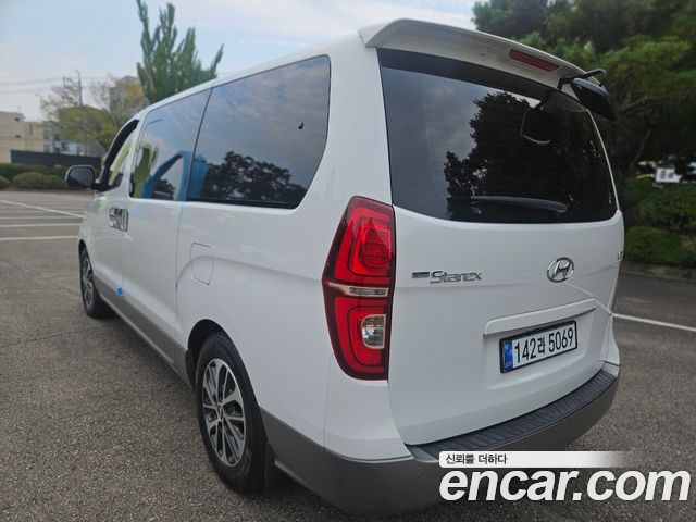 Hyundai Starex 2020 — photo 15