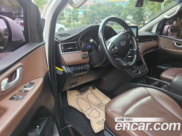 Hyundai Starex 2020 — photo 17