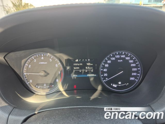 Hyundai Genesis 2016 — photo 8