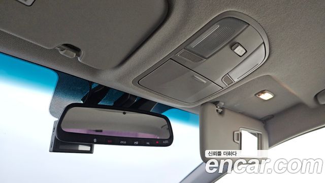 Hyundai AVANTE 2019 — photo 25