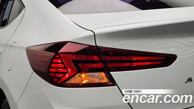 Hyundai AVANTE 2019 — photo 9