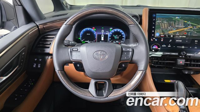 Toyota Alphard 2025 — photo 20