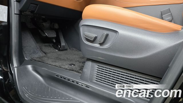 Toyota Alphard 2025 — photo 25