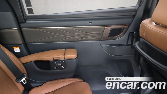 Toyota Alphard 2025 — photo 15
