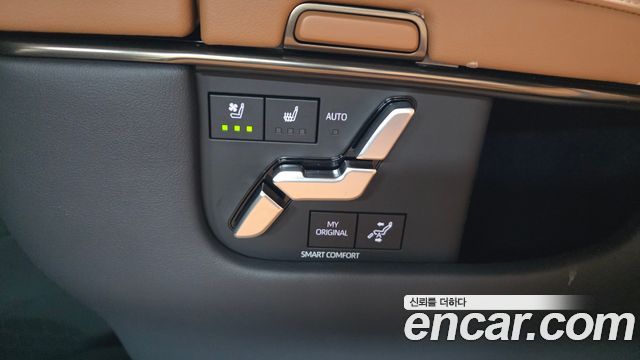 Toyota Alphard 2025 — photo 35