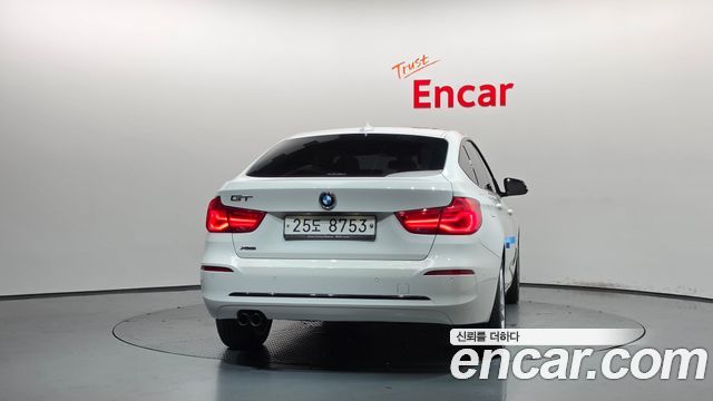 BMW Gran Turismo 2018 — photo 3