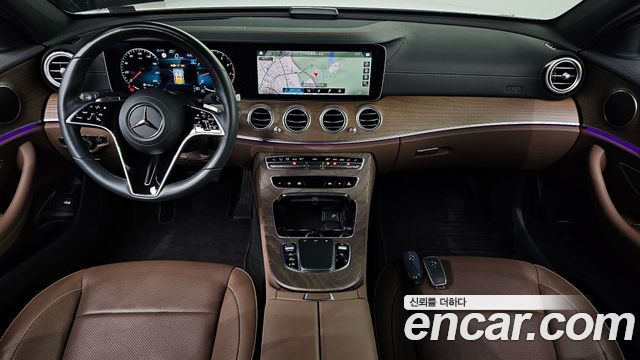 Mercedes-Benz E-Class 2022 — photo 7