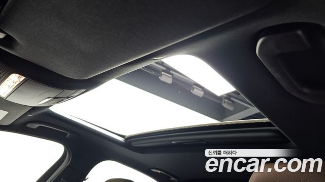Mercedes-Benz E-Class 2022 — photo 18
