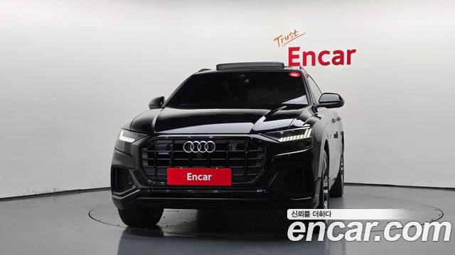 Audi Q8 2023 — photo 3
