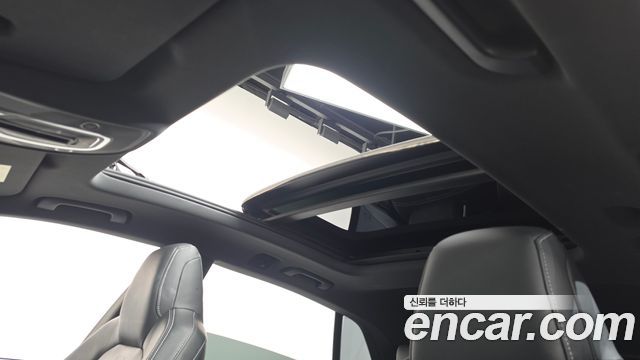 Audi Q8 2023 — photo 18