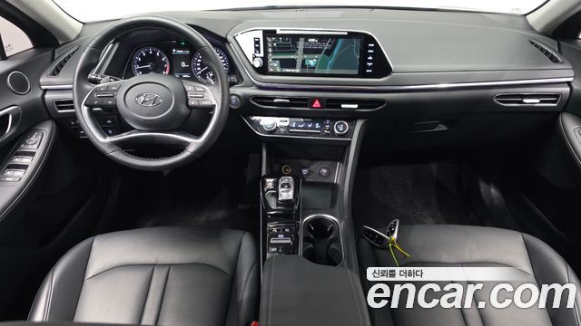 Hyundai Sonata 2022 — photo 10