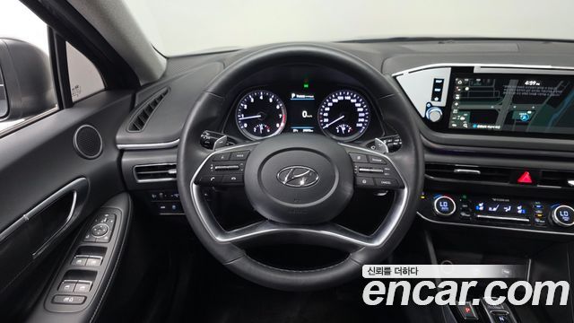 Hyundai Sonata 2022 — photo 21