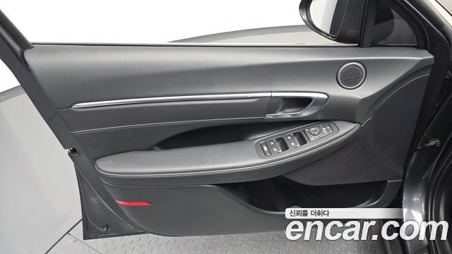 Hyundai Sonata 2022 — photo 14
