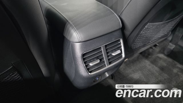 Hyundai Sonata 2022 — photo 33