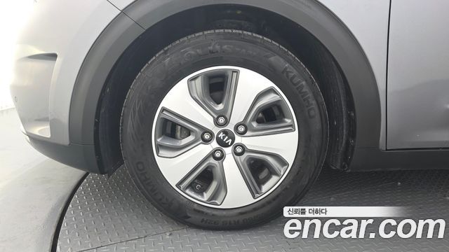 Kia Niro 2017 — photo 5