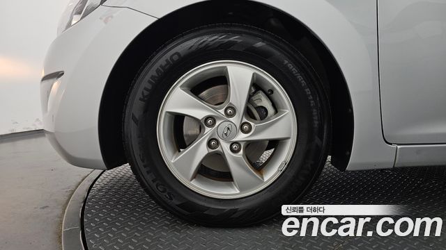 Hyundai AVANTE 2012 — photo 5