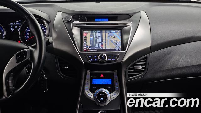 Hyundai AVANTE 2012 — photo 15