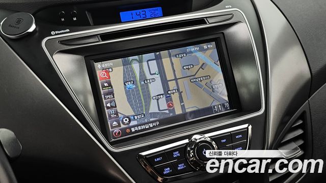 Hyundai AVANTE 2012 — photo 16