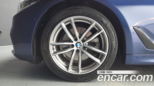 BMW 5-Series 2017 — photo 5