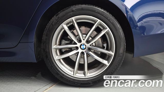 BMW 5-Series 2017 — photo 7