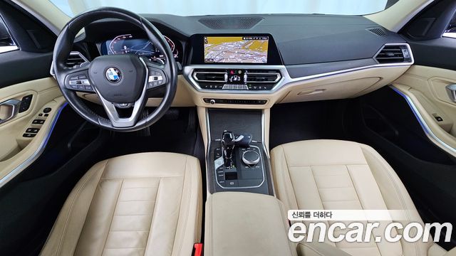 BMW 3-Series 2019 — photo 10