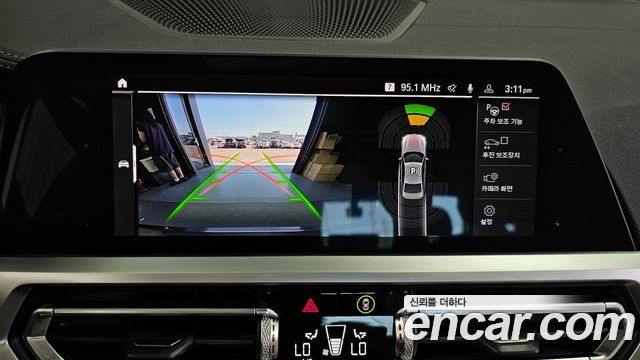 BMW 3-Series 2019 — photo 21