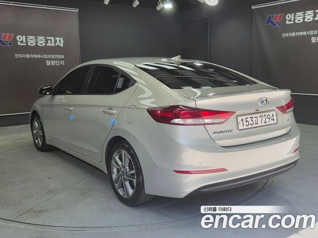Hyundai AVANTE 2018 — photo 4