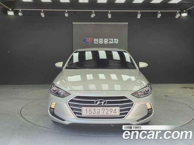 Hyundai AVANTE 2018 — photo 18