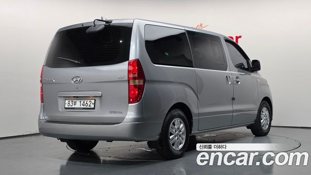 Hyundai Starex 2019 — photo 2