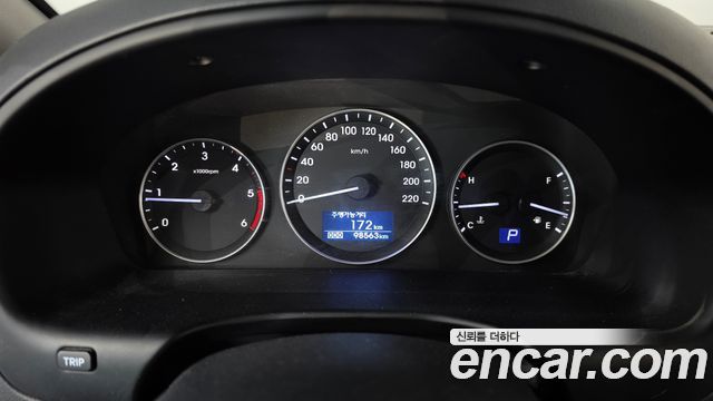 Hyundai Starex 2019 — photo 11