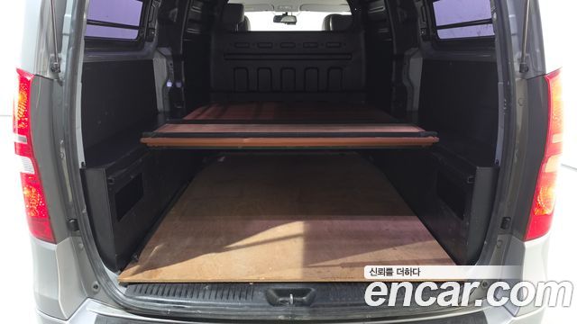 Hyundai Starex 2019 — photo 24