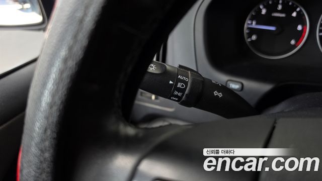 Hyundai Starex 2019 — photo 25
