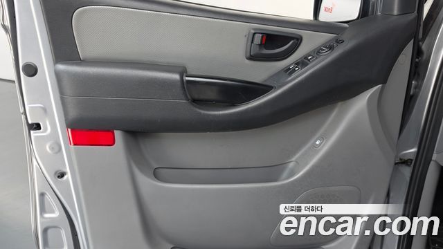 Hyundai Starex 2019 — photo 14