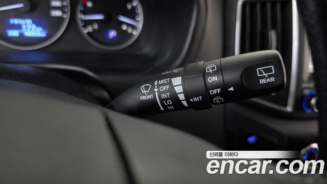 Hyundai Starex 2019 — photo 29