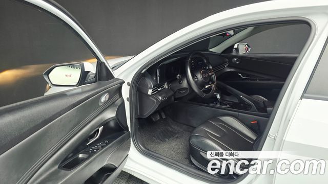 Hyundai AVANTE 2021 — photo 13
