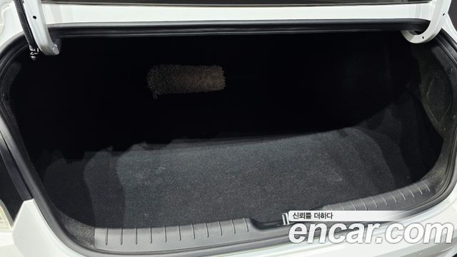 Hyundai AVANTE 2021 — photo 22