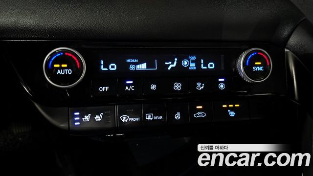 Hyundai AVANTE 2021 — photo 28