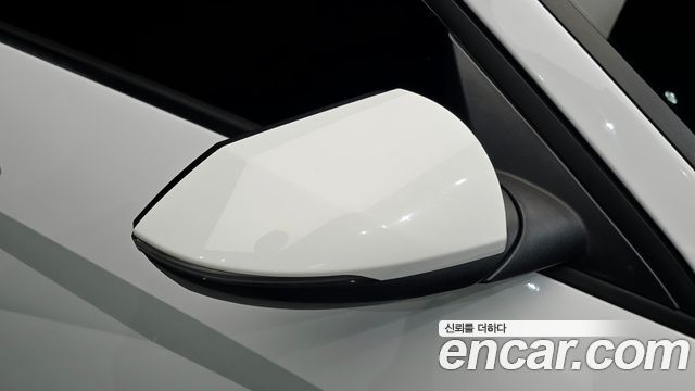 Hyundai AVANTE 2021 — photo 30