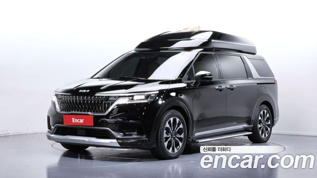 Kia Canival 2023 — photo 1