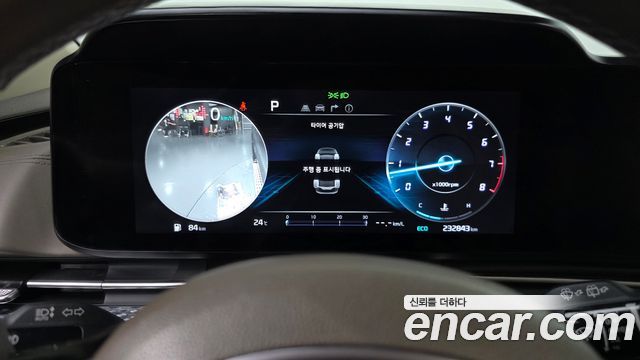 Kia Canival 2023 — photo 8