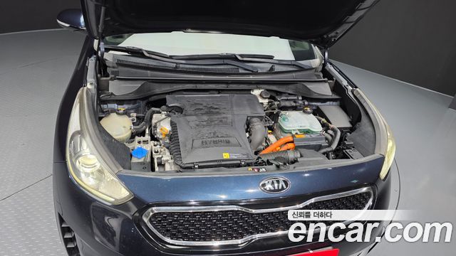 Kia Niro 2017 — photo 6