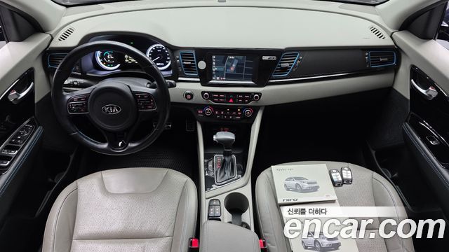 Kia Niro 2017 — photo 10