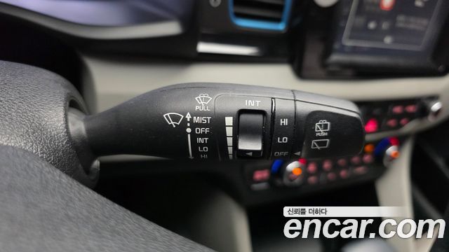 Kia Niro 2017 — photo 30