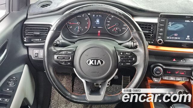 Kia Stonic 2019 — photo 11