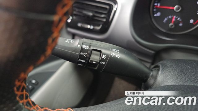Kia Stonic 2019 — photo 15