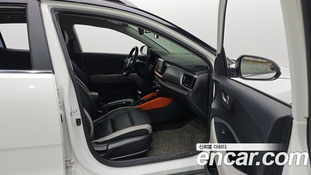 Kia Stonic 2019 — photo 18